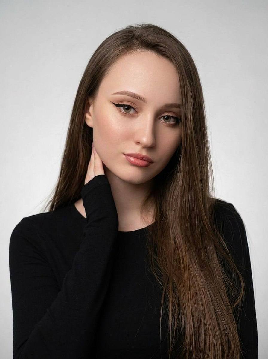 Алина